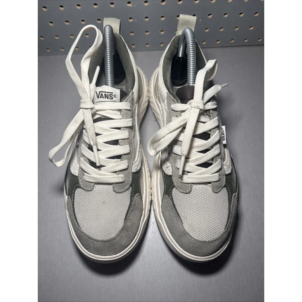 Vans UltraRange Neo VR3 Shoes Mens Sz 7 Womens Sz 8.5 White Green Cream Sneakers